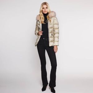Nikki Midweight Puffer with Fox Fur Trim